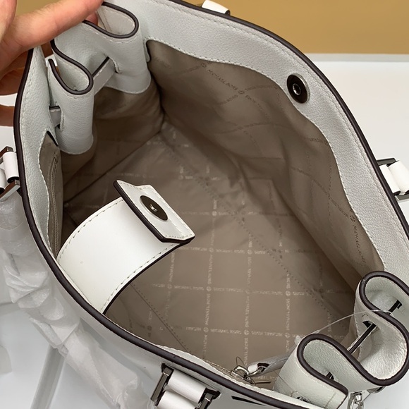 MICHAEL KORS HAMILTON MEDIUM SATCHEL COLOR: OPTIC WHITE NWT - Picture 10 of 16